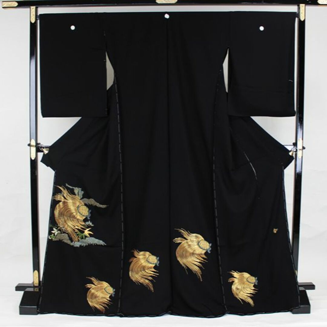 AA3899　誂仕立付黒留袖　美術工芸品総日本刺繍　金駒刺繍 レディースの水着/浴衣(着物)の商品写真