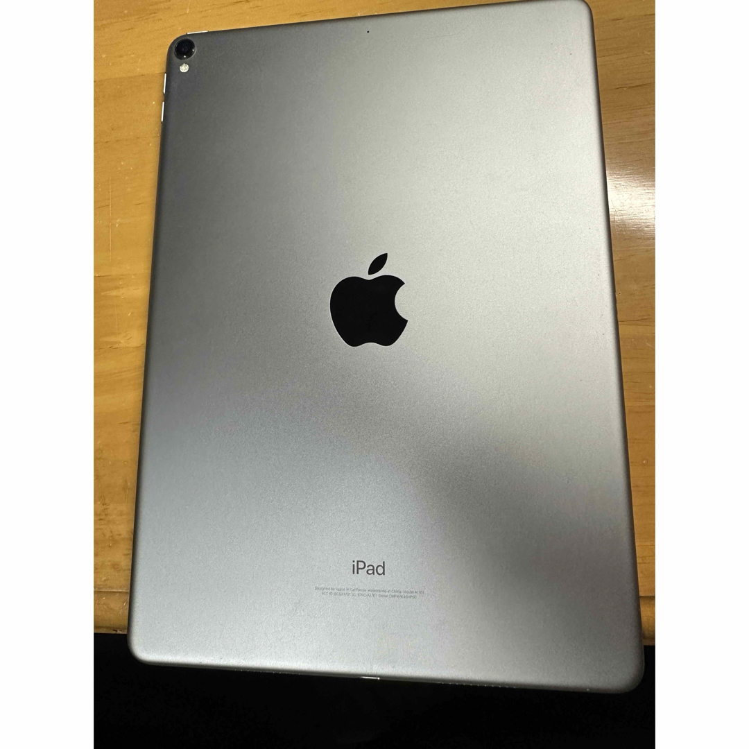 Apple(アップル)のiPad Pro10.5インチ256GB ＋Apple Pencil スマホ/家電/カメラのPC/タブレット(タブレット)の商品写真