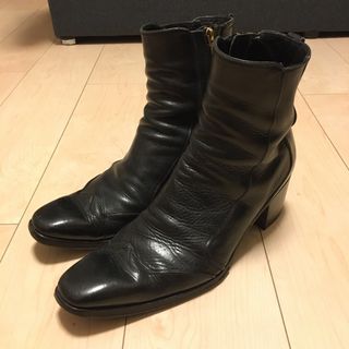 極美品 イヴサンローラン ショートブーツ 28cm ブラック パテントレザー-