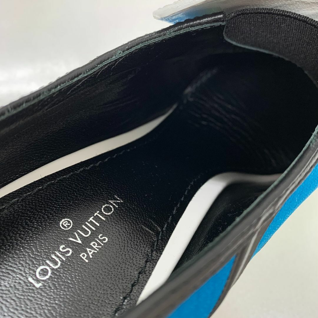 LOUIS VUITTON(ルイヴィトン)の6855 未使用 ヴィトン スウィフト レザー フラワーヒール パンプス レディースの靴/シューズ(ハイヒール/パンプス)の商品写真