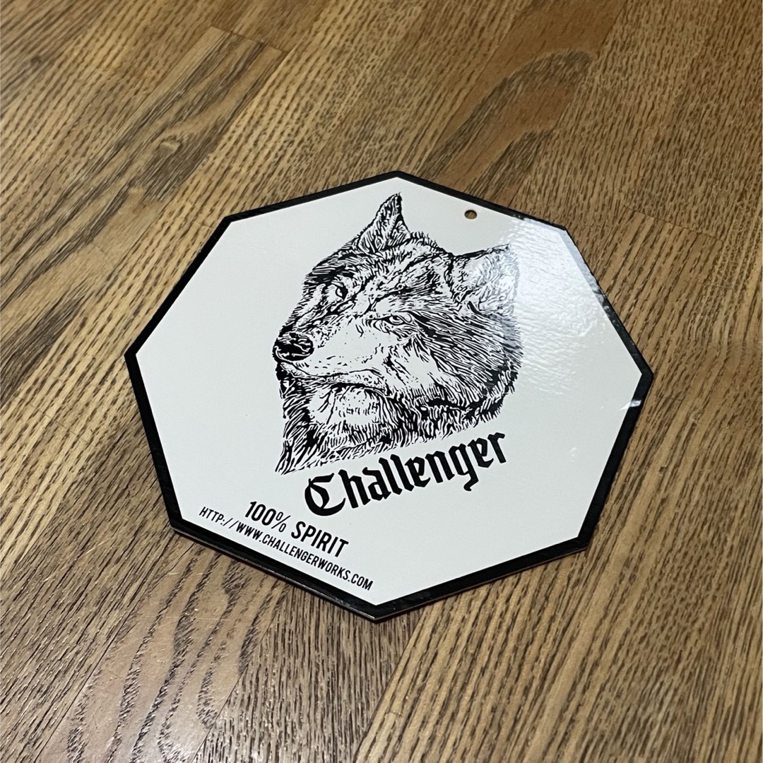 NEIGHBORHOOD - 激レア！初期CHALLENGER ウルフステッカーの通販 by ...