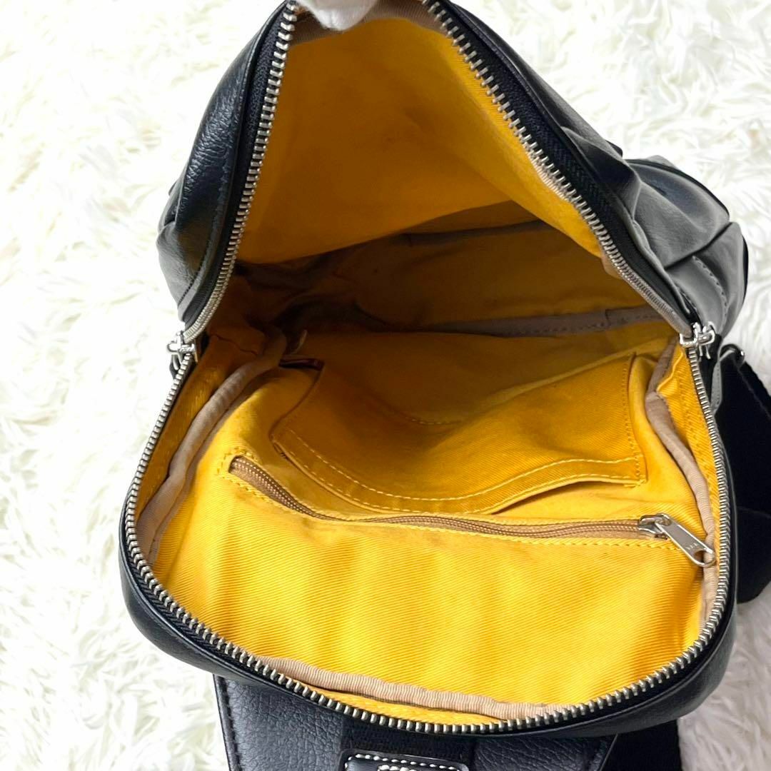 CASTELBAJAC - 美品 カステルバジャック レザー ボディバッグ ブラック
