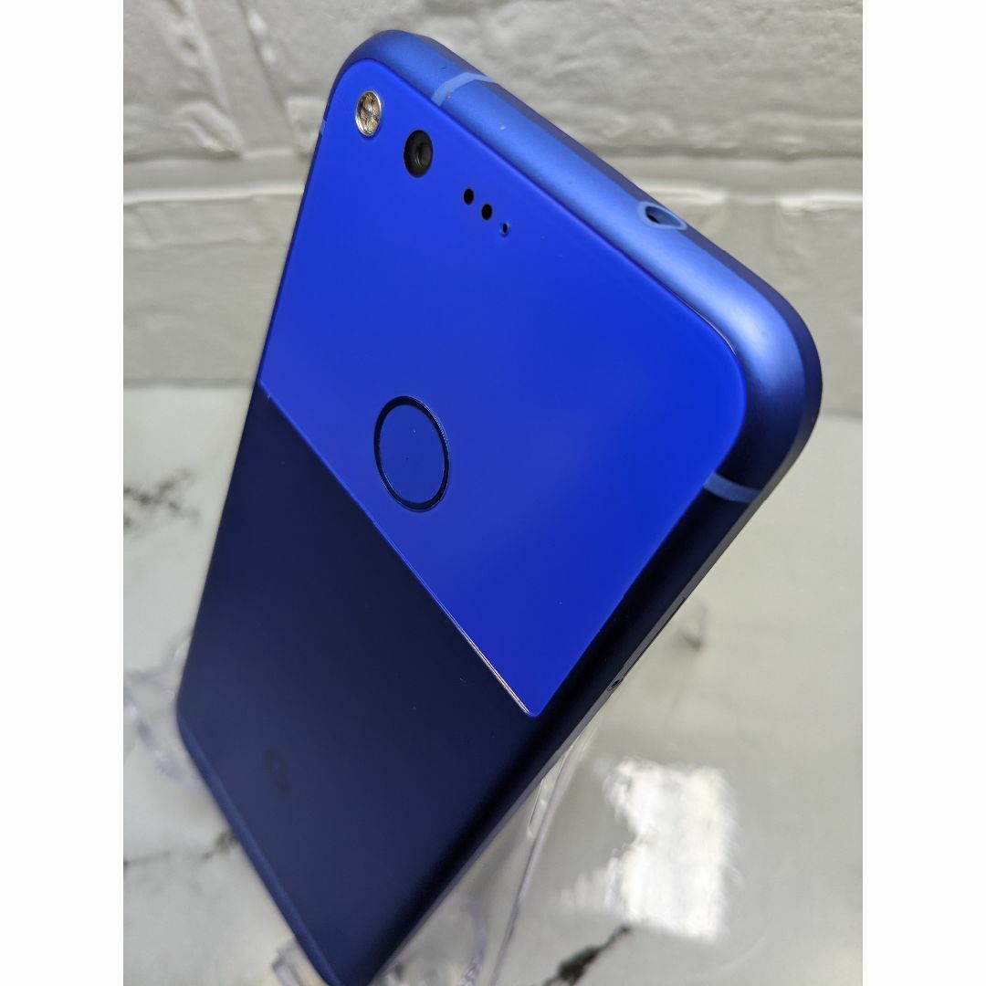 Google Pixel(グーグルピクセル)のGoogle Pixel 初代 32GB（日本未発売）【限定カラー】 スマホ/家電/カメラのスマートフォン/携帯電話(スマートフォン本体)の商品写真