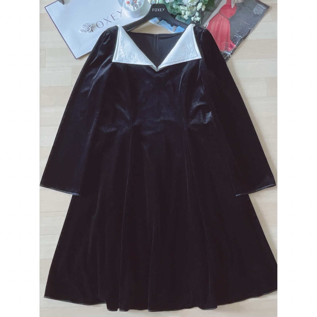極美品!FOXEY刺繍白襟ペロアワンピース 40 Rene foxeyフォクシー | フリマアプリ ラクマ