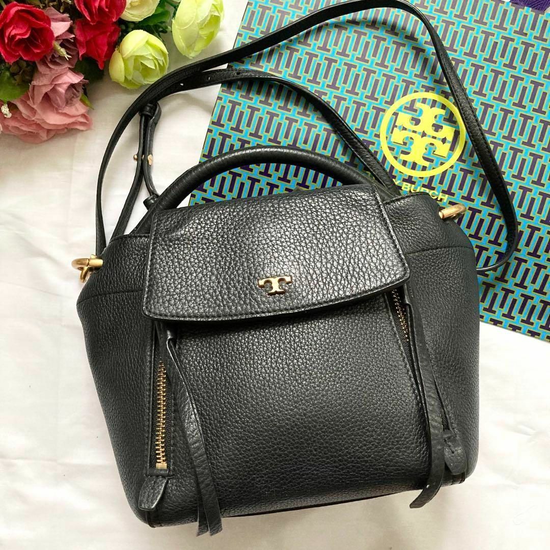 MochiSHOP✨高級感✨Tory Burch トリーバーチ　ショルダーバッグ　黒　レザー　編み