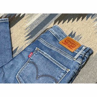 Levi's - Levi's✨リーバイス スキニーデニムパンツ 27の通販 by Y Y Y ...