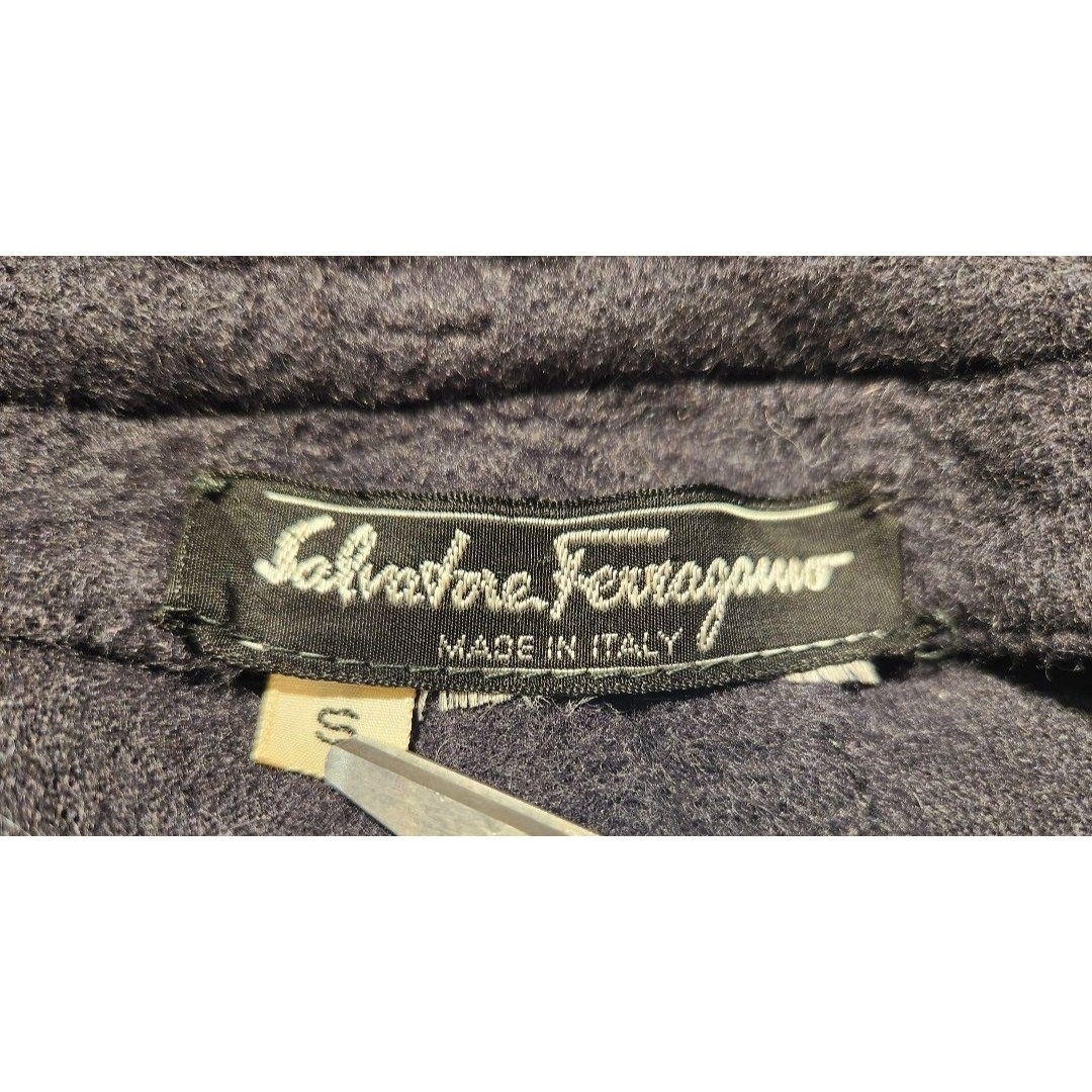 美品 Ferragamo ポンチョ コート ポンチョ 美品 Ferragamo ポンチョ コート ポンチョ