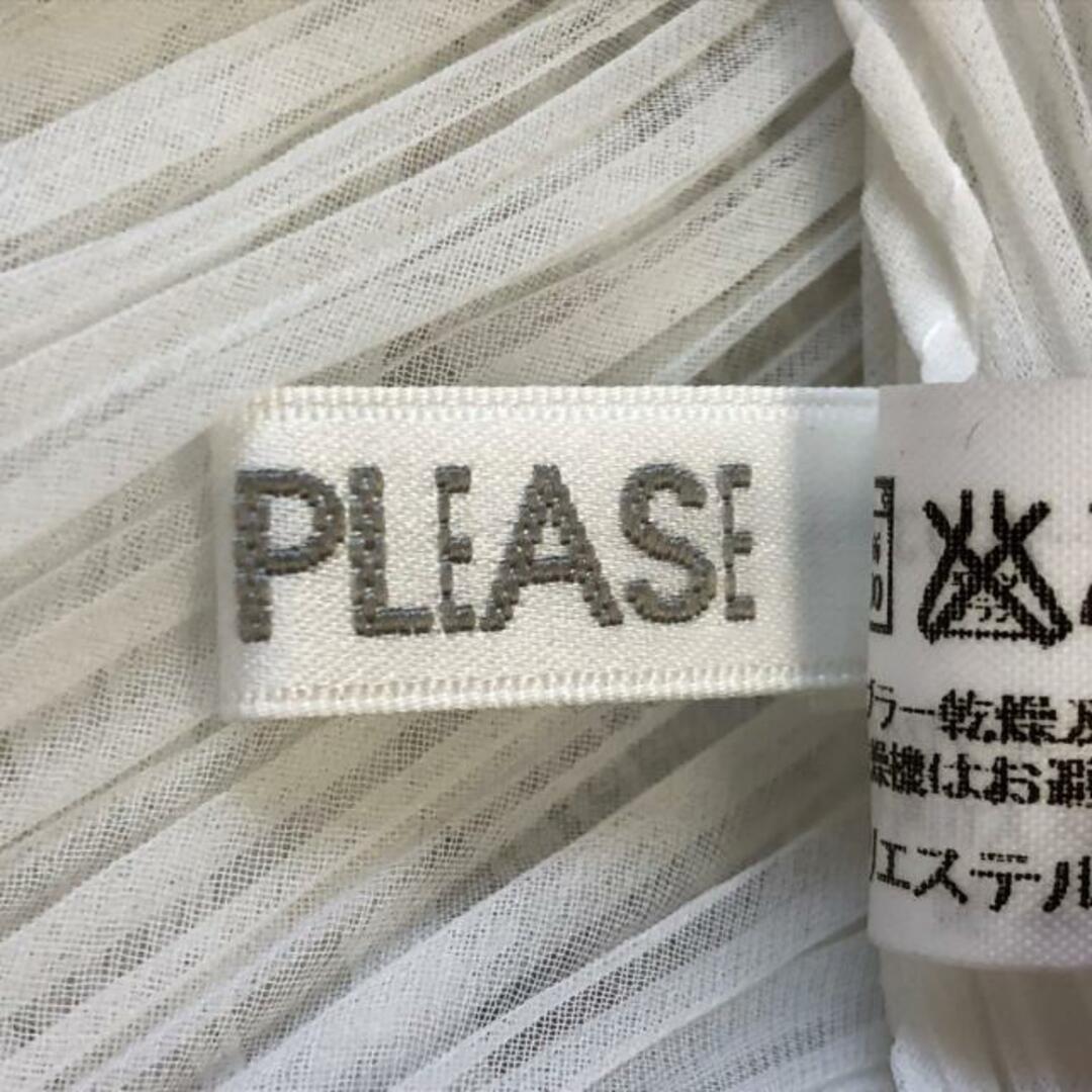 PLEATS PLEASE ISSEY MIYAKE(プリーツプリーズイッセイミヤケ)のプリーツプリーズ ストール(ショール) - 白 レディースのファッション小物(マフラー/ショール)の商品写真