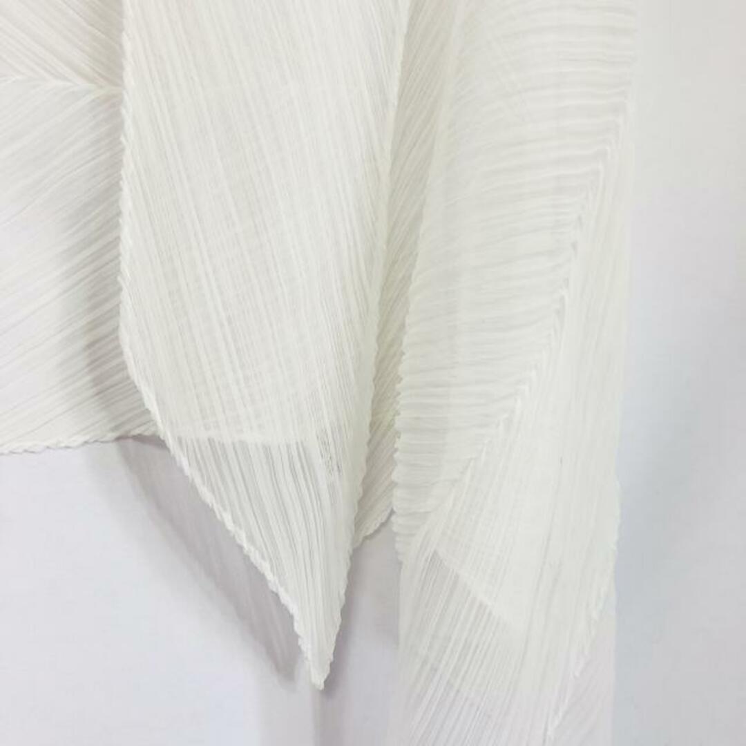 PLEATS PLEASE ISSEY MIYAKE(プリーツプリーズイッセイミヤケ)のプリーツプリーズ ストール(ショール) - 白 レディースのファッション小物(マフラー/ショール)の商品写真