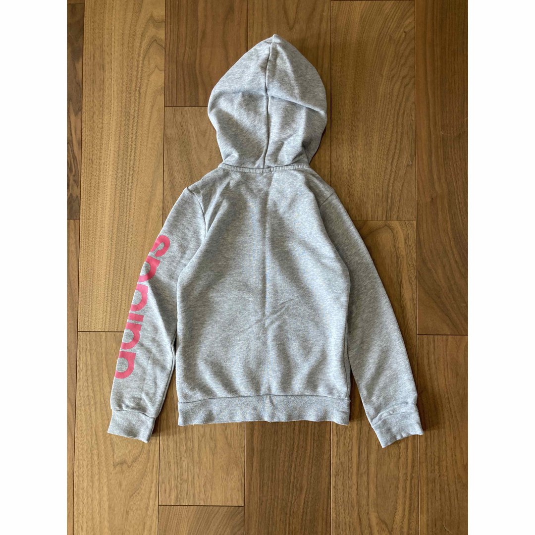 adidas(アディダス)のadidas キッズ 女の子 ジップアップ パーカー スエット 130 キッズ/ベビー/マタニティのキッズ服女の子用(90cm~)(ジャケット/上着)の商品写真