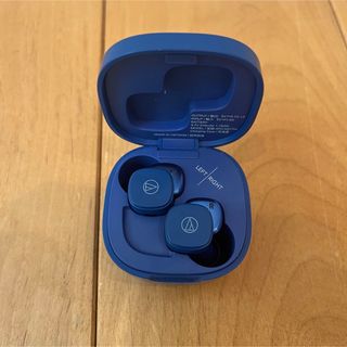 オーディオテクニカ(audio-technica)のaudio−technica ATH-SQ1TW BLUE ワイヤレスイヤホン(ヘッドフォン/イヤフォン)