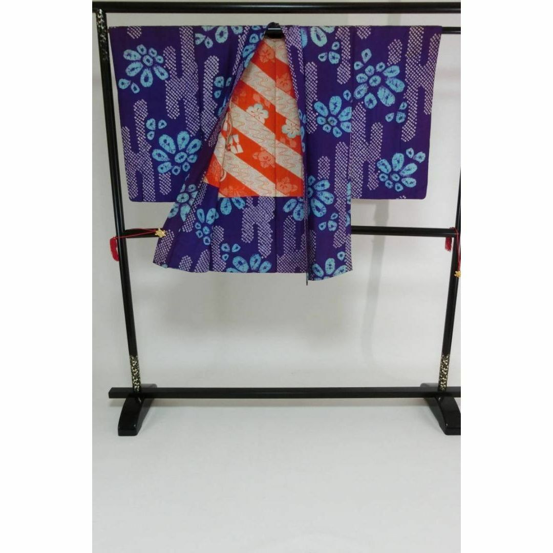 ＡＡアンティークお仕立て上がり正絹羽織　紫色地に花柄　絞り レディースの水着/浴衣(着物)の商品写真