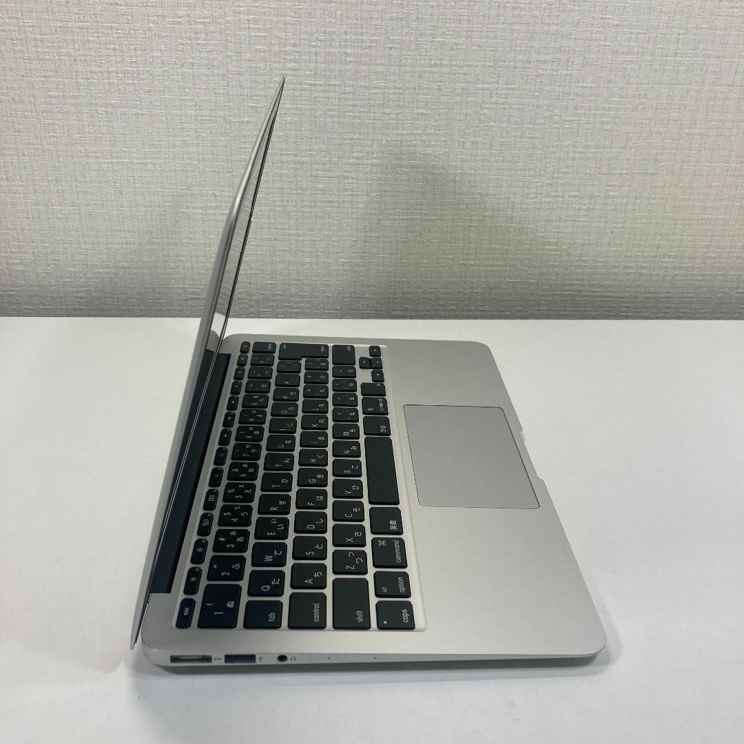 Apple MacBook Air Core i5 ノートパソコン （O62） 3