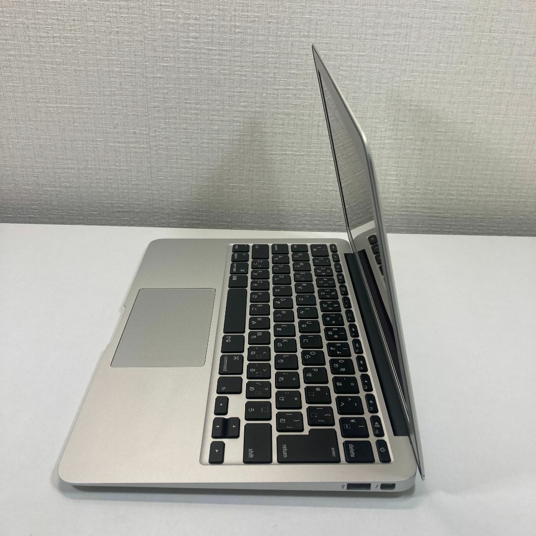 Apple MacBook Air Core i5 ノートパソコン （O62） 4