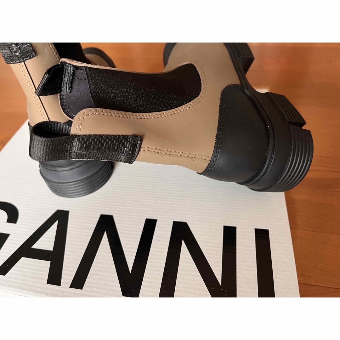 新品 未使用　GANNI ガニー　ラバー ブーツ　36 6