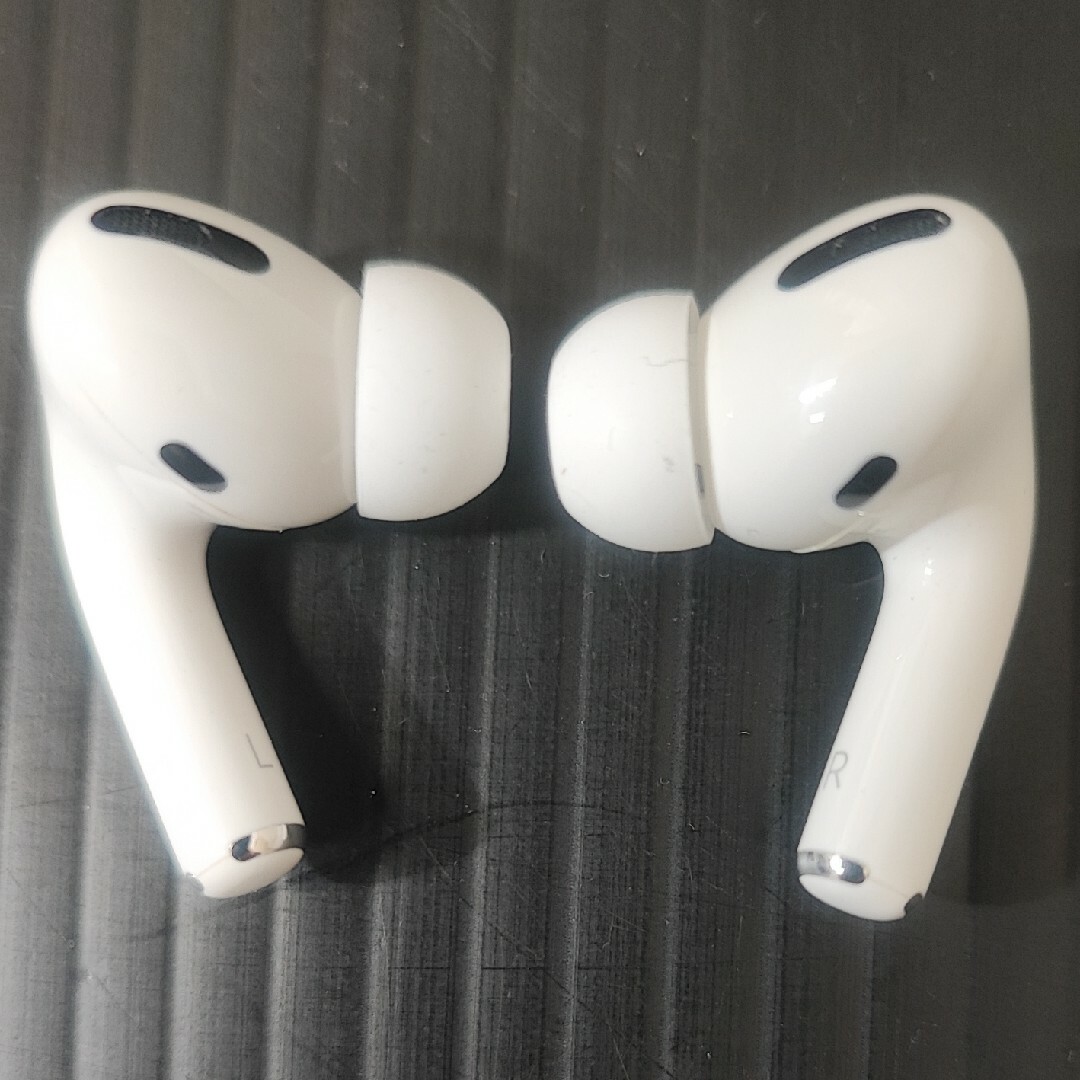 Apple イヤホン AirPods Pro　MLWK3J/A