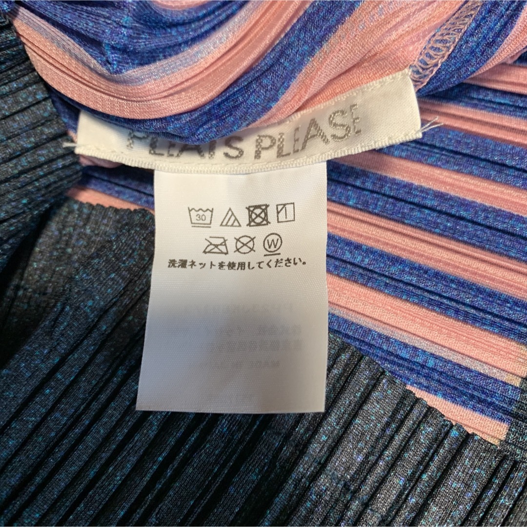 PLEATS PLEASE ISSEY MIYAKE(プリーツプリーズイッセイミヤケ)のプリーツプリーツストライプトップスサイズ3 レディースのトップス(シャツ/ブラウス(長袖/七分))の商品写真