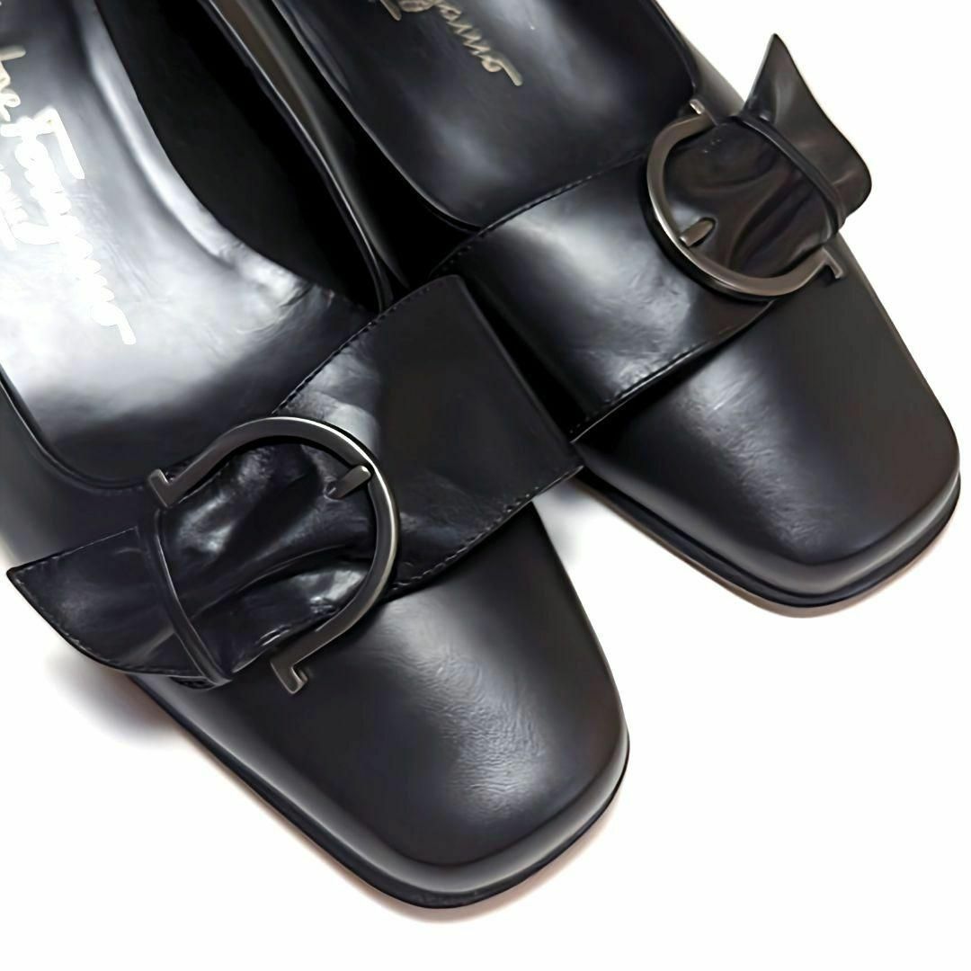 未使用さん♥フェラガモFerragamo ガンチーニパンプス 4D黒 未使用さん♥フェラガモFerragamo ガンチーニパンプス 4D黒