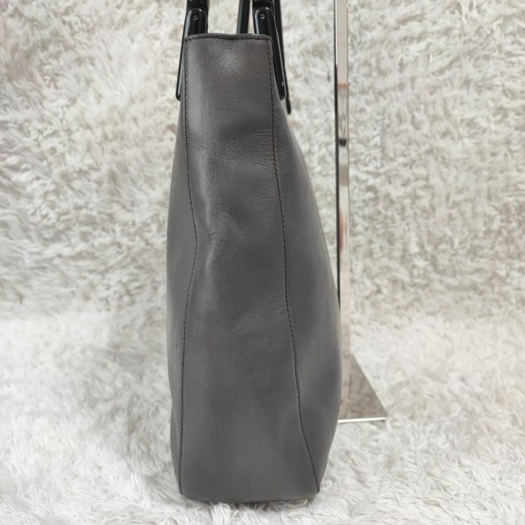 【希少】PRADA ロゴ プラスチックハンドル ハンドバッグ オールレザー