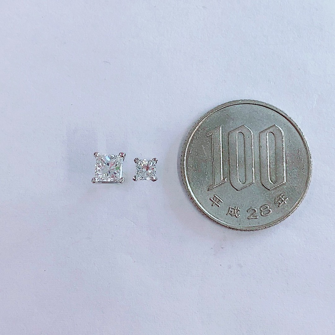 ★0.914ct★✨プリンセスカットダイヤモンドH,G,VS-2スタッドピアス