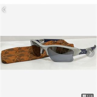 オークリー(シルバー/銀色系)の通販 200点以上 | Oakleyを買うならラクマ
