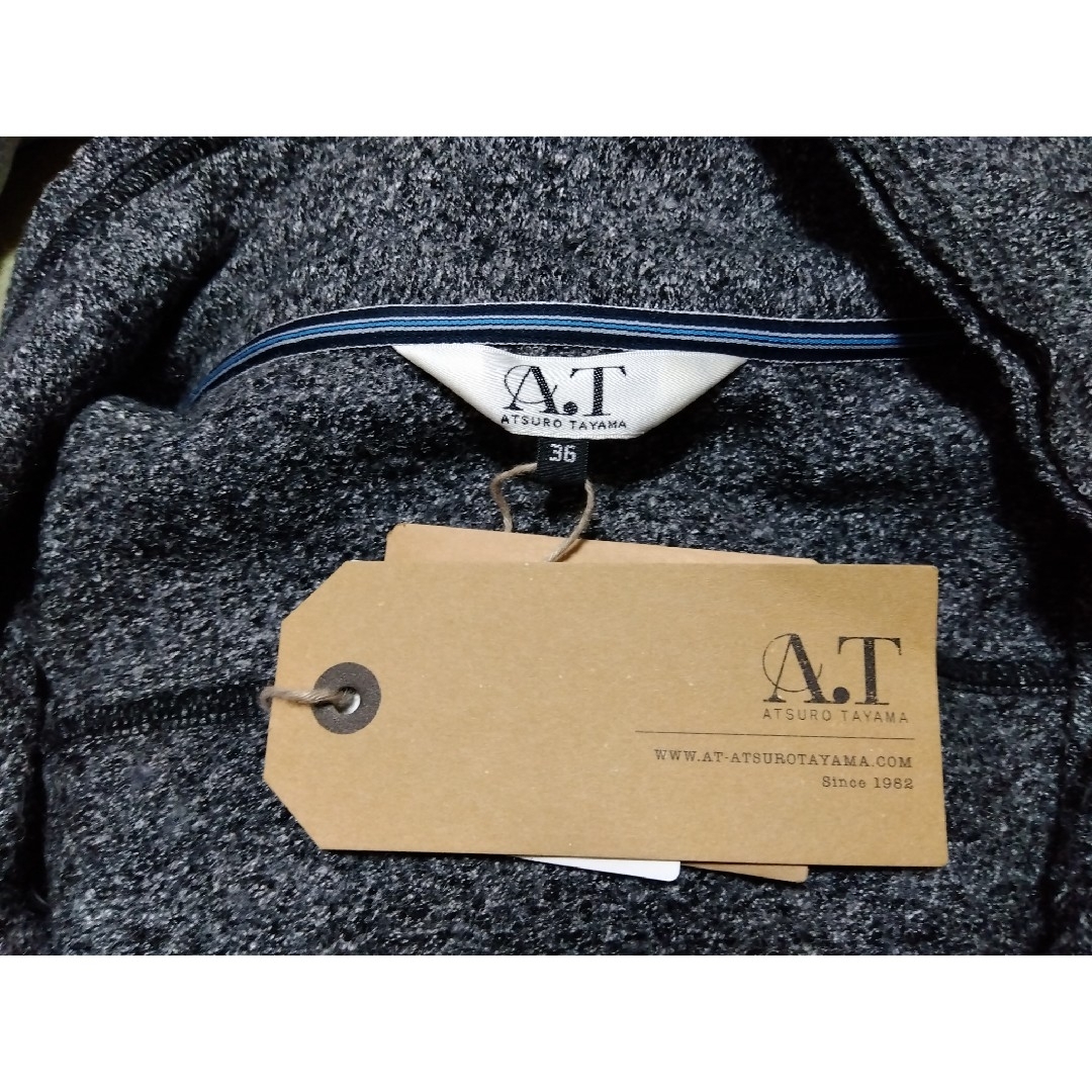 A.T(エーティー)のA.T　ATSURO TAYAMA【新品・未着用】 レディースのジャケット/アウター(ニットコート)の商品写真