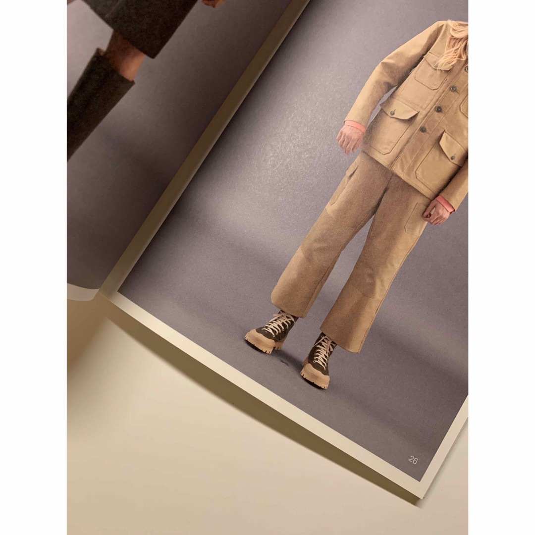 Marni(マルニ)のマルニ　MARNI 2020 カタログ エンタメ/ホビーの本(ファッション/美容)の商品写真