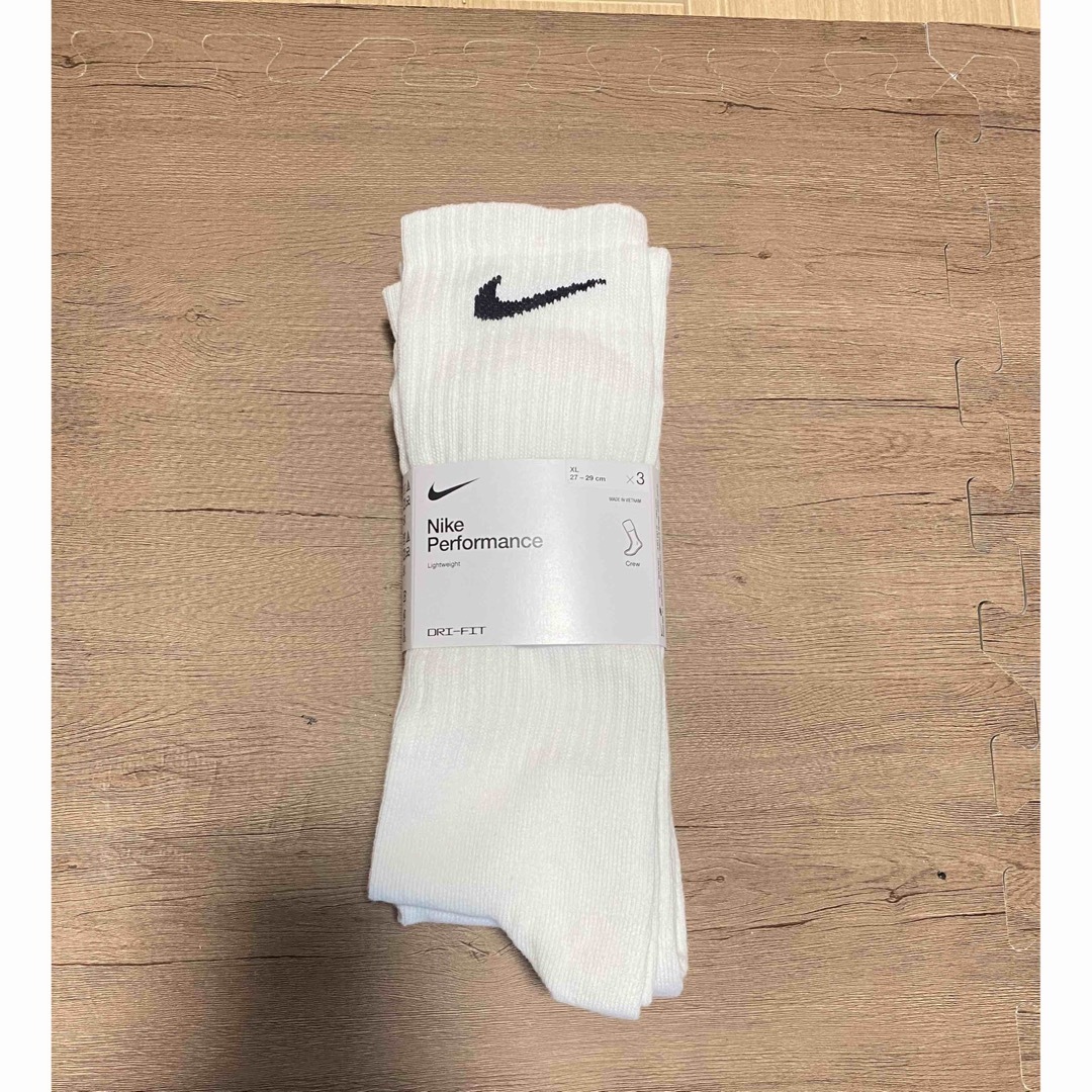 NIKE(ナイキ)のナイキ 3P コットン ライトウェイト クルー ソックス メンズのレッグウェア(ソックス)の商品写真