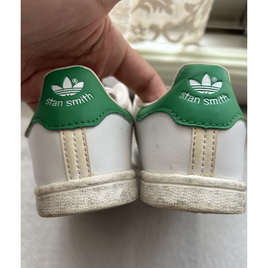 adidas(アディダス)のアディダス スタンスミス 子供用靴 16センチ adidas キッズ/ベビー/マタニティのキッズ靴/シューズ(15cm~)(スニーカー)の商品写真