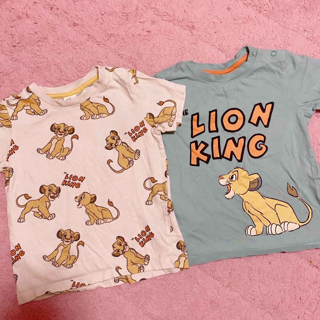 H&M(エイチアンドエム)のエイチアンドエム ❤️ ライオンキング 半袖 Tシャツ 90cm キッズ/ベビー/マタニティのキッズ服男の子用(90cm~)(Tシャツ/カットソー)の商品写真