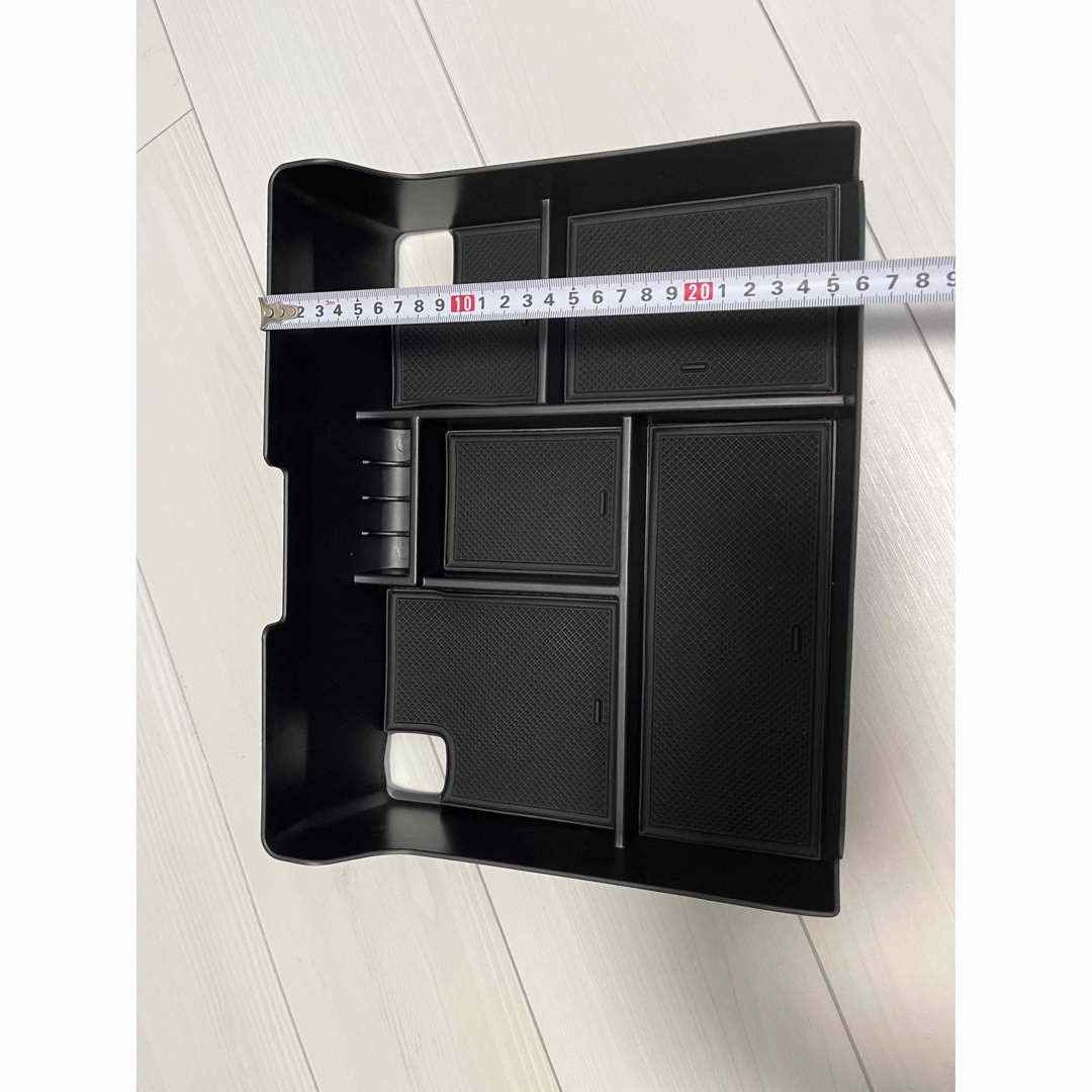 新品未使用》センターコンソール トレー キャデラック エスカレード用-