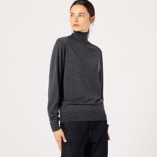 ジョンスメドレー(JOHN SMEDLEY)のジョンスメドレー JHON SMEDLEY 長袖タートルネックニット Sサイズ(ニット/セーター)