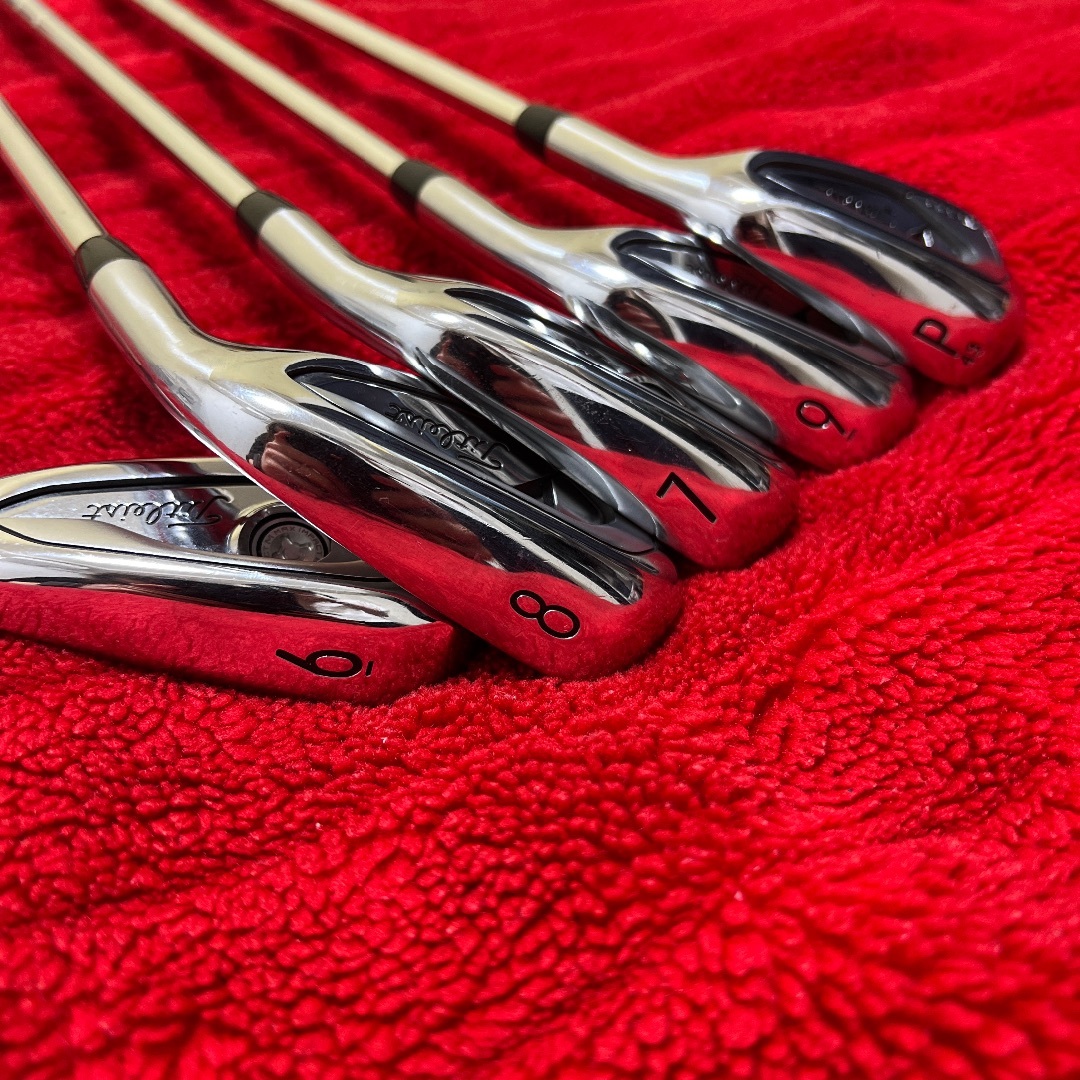 Titleist(タイトリスト)の専用★ TITLEIST TSERIES IRON | T200 タイトリスト スポーツ/アウトドアのゴルフ(クラブ)の商品写真