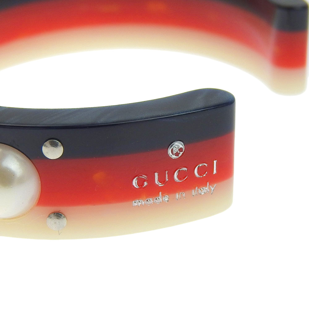 Gucci(グッチ)の【本物保証】 箱・袋付 超美品 グッチ GUCCI ビー カフブレスレット バングル フェイクパール #XS 蜂 ロゴ レディースのアクセサリー(ブレスレット/バングル)の商品写真