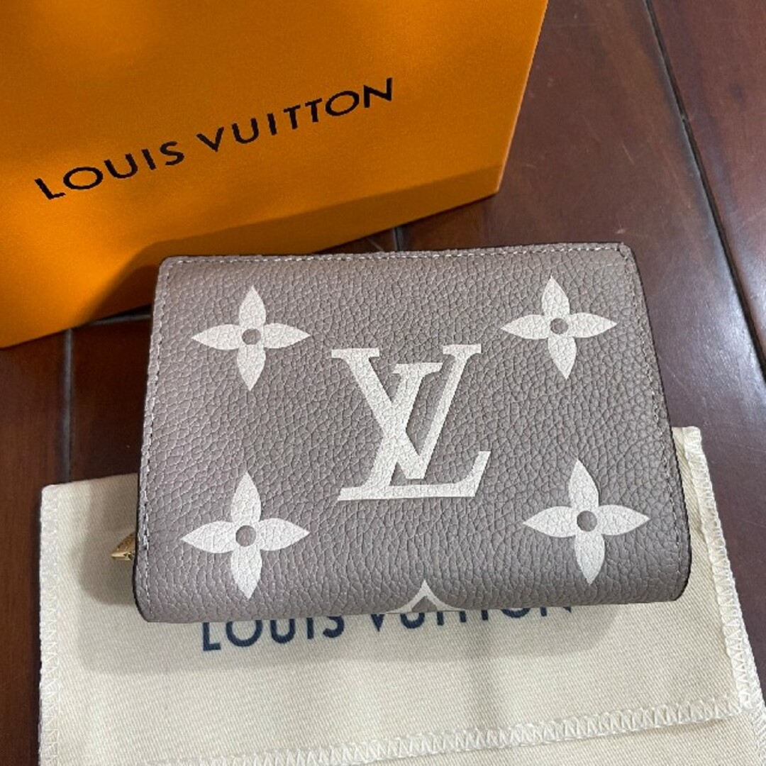 LOUIS VUITTON - 不動の人気ルイヴィトン さいふ 折り財布の通販 by ...