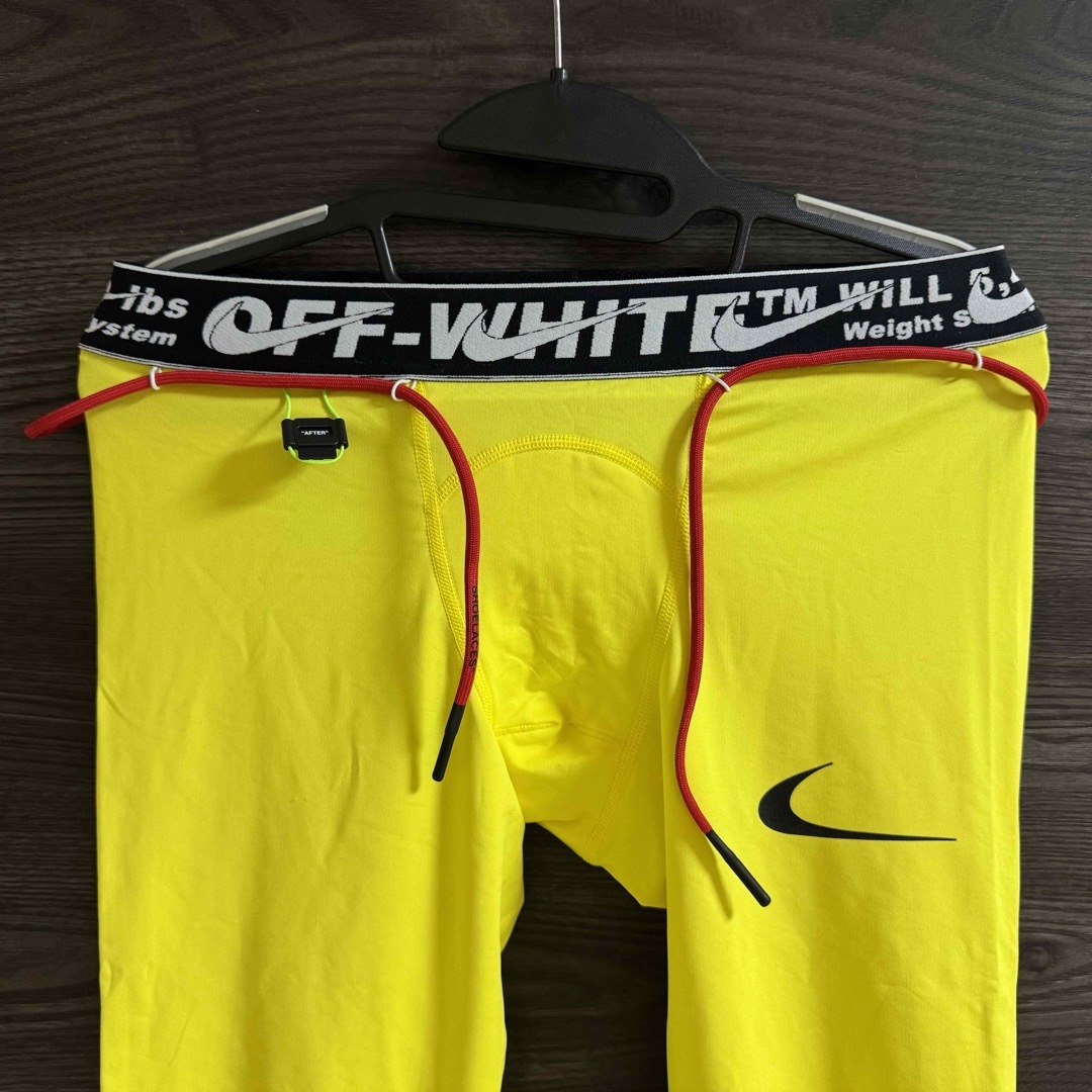 OFF-WHITE(オフホワイト)のオフホワイト　レギンス　メンズ スポーツ/アウトドアのサッカー/フットサル(ウェア)の商品写真