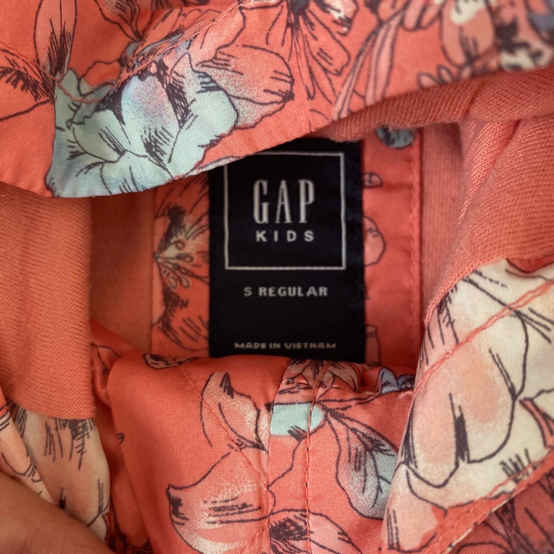 GAP Kids(ギャップキッズ)のgap 120 ウインドブレーカー　女の子 キッズ/ベビー/マタニティのキッズ服女の子用(90cm~)(ジャケット/上着)の商品写真