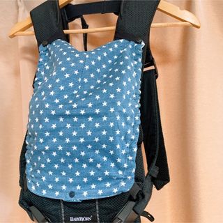 再販⭐️ベビービョルンoneシリーズ☆フードカバー　ハンドメイド　よだれカバー(外出用品)