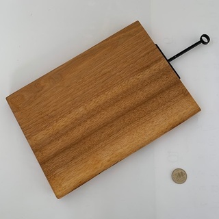 カッティングボード　ウッドトレイ　まな板　鉄ハンドル付き　チーク(調理道具/製菓道具)