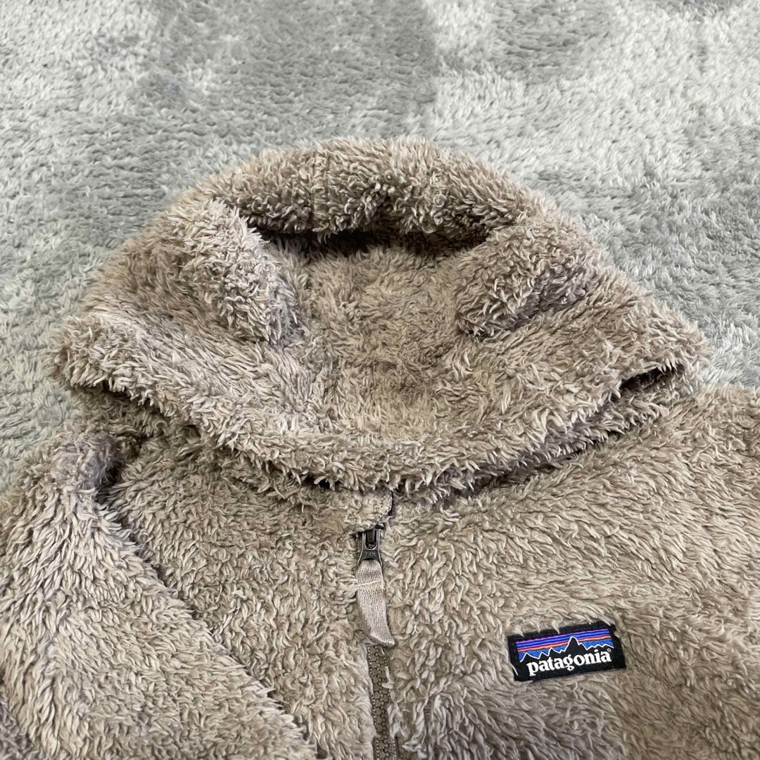 patagonia(パタゴニア)のパタゴニアベビー　アウター2T キッズ/ベビー/マタニティのベビー服(~85cm)(ジャケット/コート)の商品写真