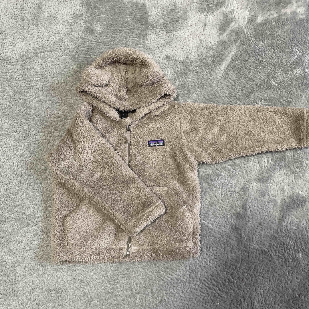 patagonia(パタゴニア)のパタゴニアベビー　アウター2T キッズ/ベビー/マタニティのベビー服(~85cm)(ジャケット/コート)の商品写真