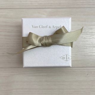 Van Cleef & Arpels - ヴァンクリーフ&アーペル 空箱 化粧箱 リボン ...