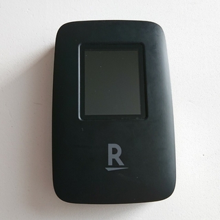 ラクテン(Rakuten)の楽天モバイル モバイルルーター WiFi Pocket 美品(PC周辺機器)