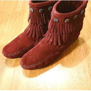 ミネトンカ(Minnetonka)のMINNETONKA『新品、未使用』ダブルフリンジ サイドジップ ブーツ(ブーツ)