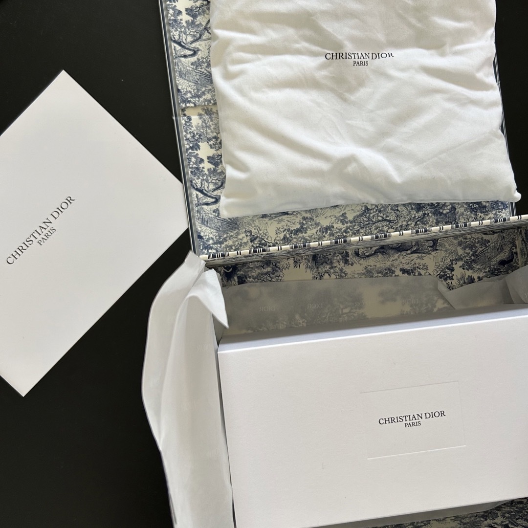 Christian Dior(クリスチャンディオール)のdior キャンドル ３個セット ハンドメイドのインテリア/家具(アロマ/キャンドル)の商品写真