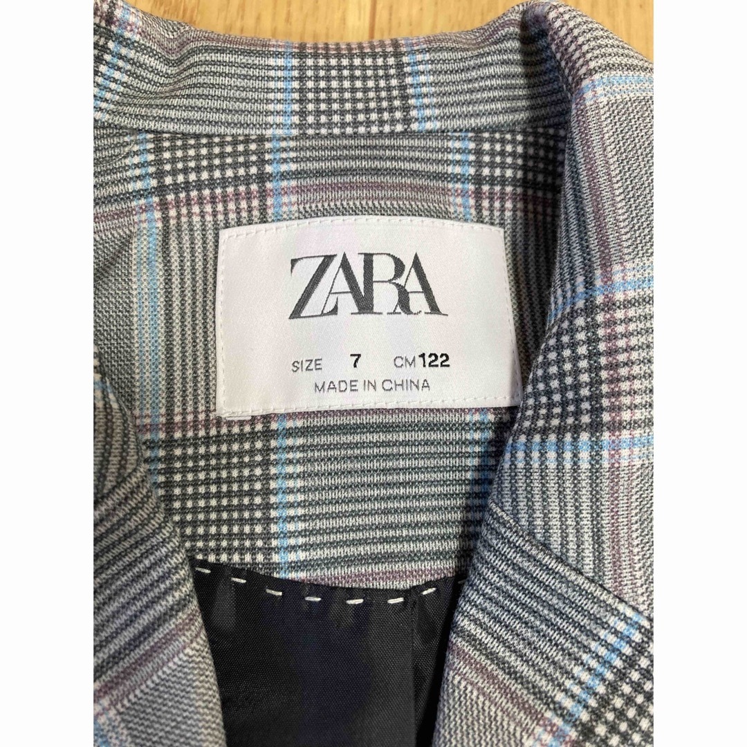 ZARA KIDS(ザラキッズ)のZARA キッズ　スーツ　4点セット キッズ/ベビー/マタニティのキッズ服男の子用(90cm~)(ドレス/フォーマル)の商品写真