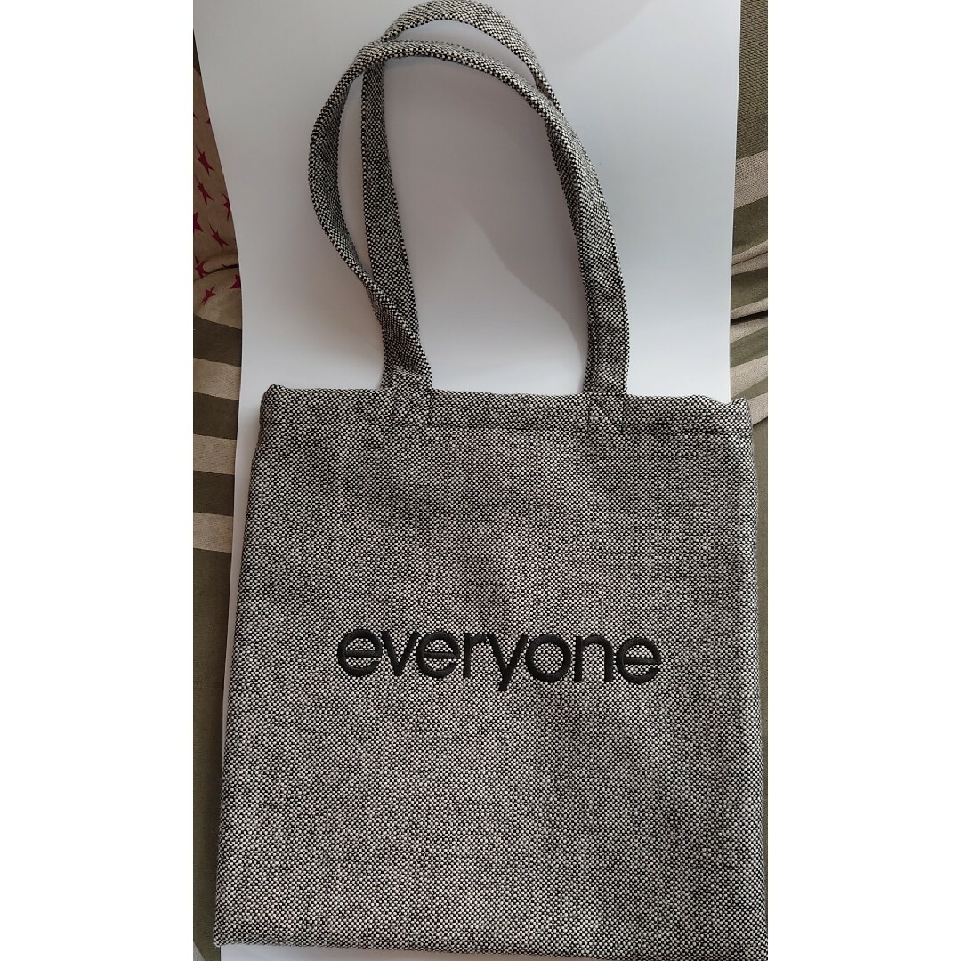 everyone kvadrattextiles トートバッグ