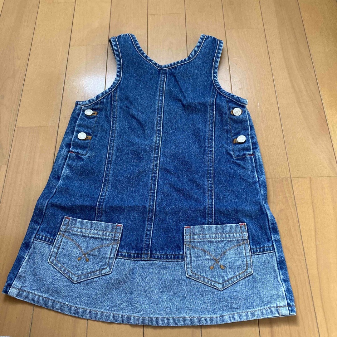 100cmデニムワンピース キッズ/ベビー/マタニティのキッズ服女の子用(90cm~)(ワンピース)の商品写真