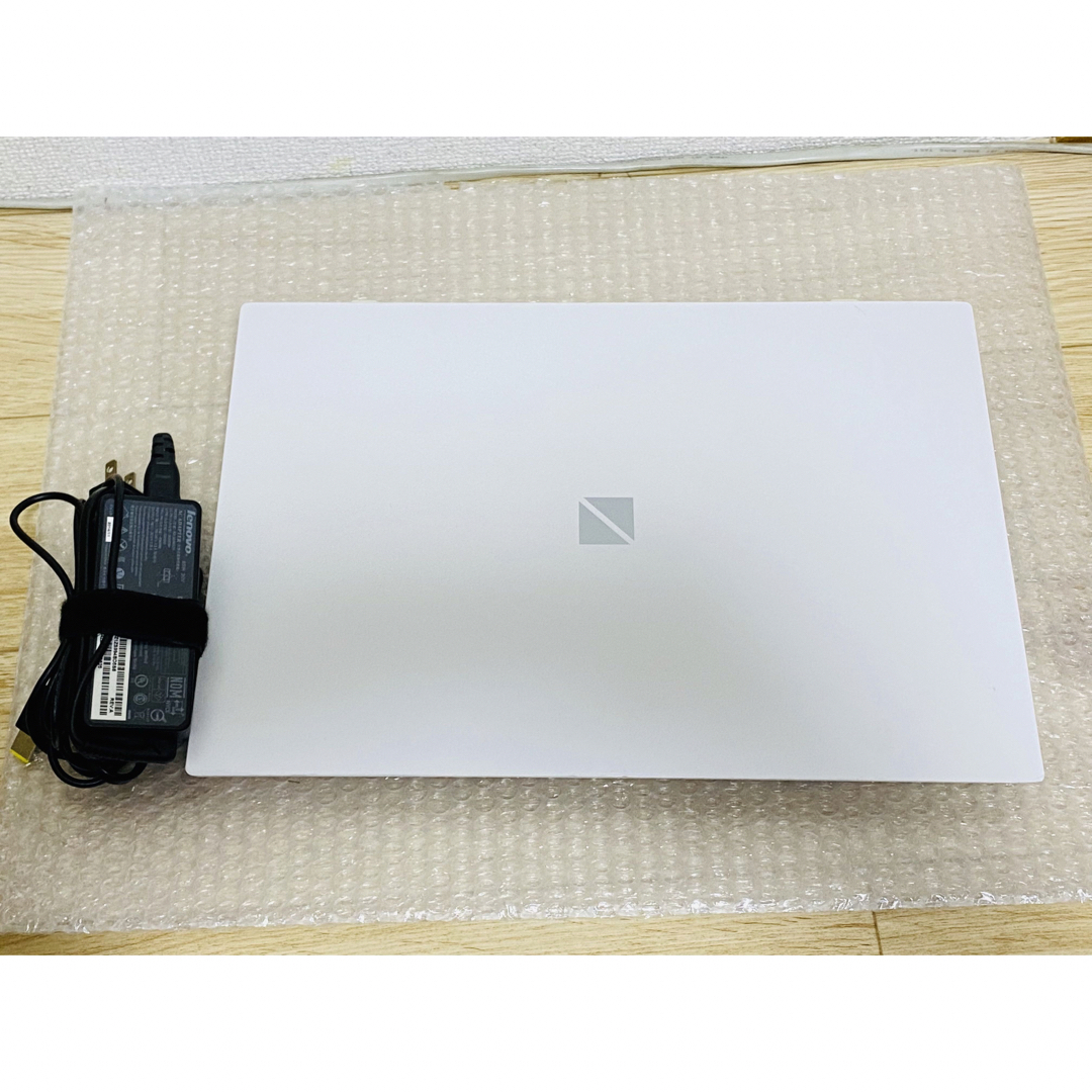 NEC LAVIE 15.6型 Ryzen7 4700U 12GB SSD512