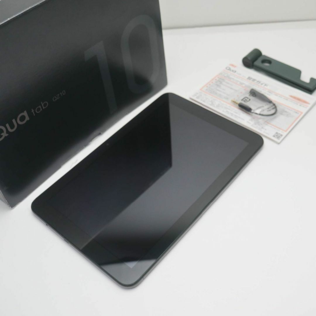 超美品 KYT33 Qua tab QZ10 オリーブブラックau3